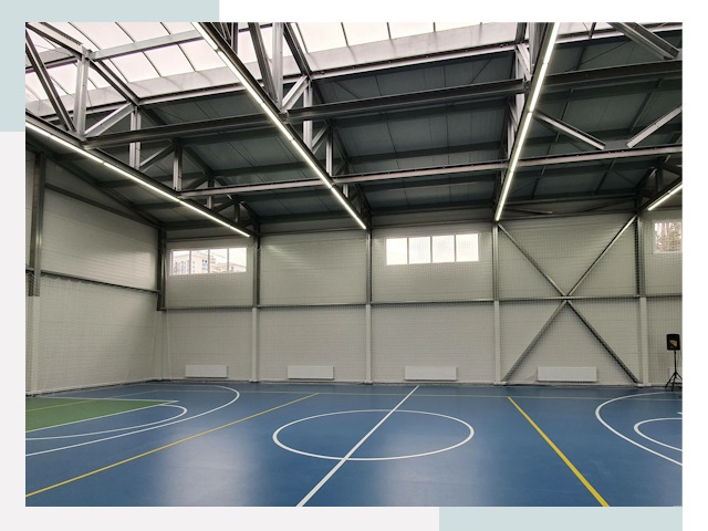 Строительство спортивных объектов от 616 руб в Карпинск