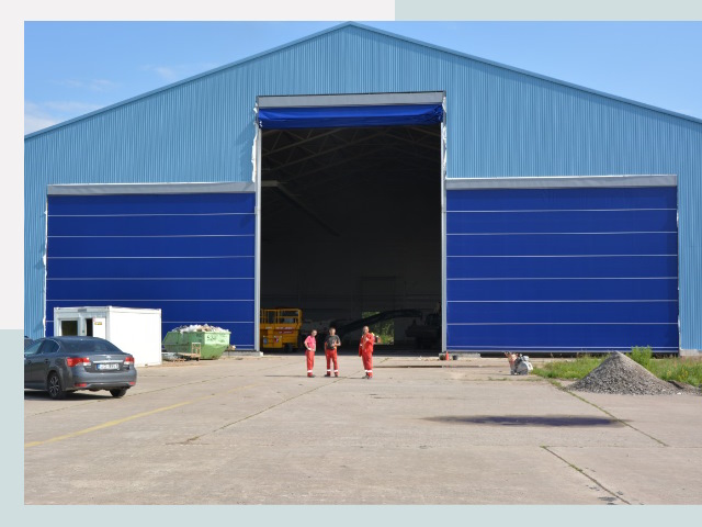 Ангарные ворота в Карпинск от СтальСтрой-Кпн по цене 616 руб.